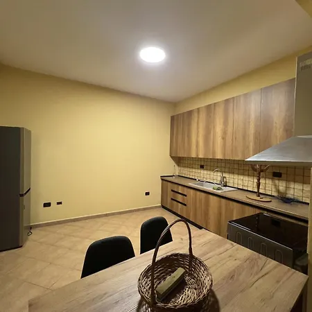 3 Bedroom In The Heart Of Tirana! 아파트