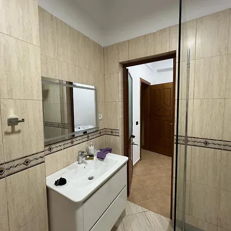 3 Bedroom In The Heart Of Tirana! Apartment *