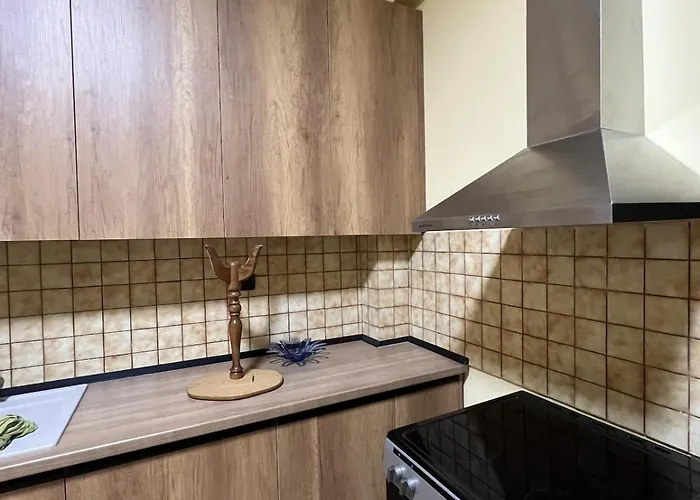 3 Bedroom In The Heart Of Tirana! Apartment *